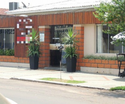 Acidente de trabalho em restaurante deixa mulher com parte do corpo queimado