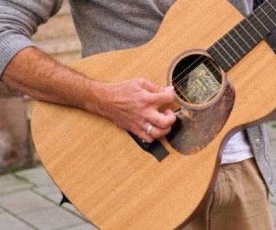 Diretoria de Cultura abre vagas para aulas de canto e violão em Três Lagoas