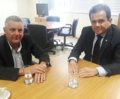 Em Brasília, prefeito de Três Lagoas apresenta novos projetos e cobra agilidade em processos