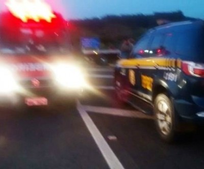 Motociclista bate em guad rail na BR-158 e fica em estado grave