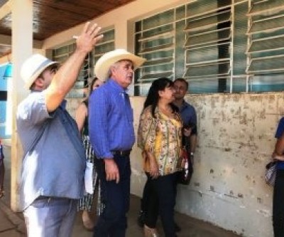 Prefeito de Três Lagoas visita Escola Municipal “Maria de Lourdes Lopes” e anuncia reforma