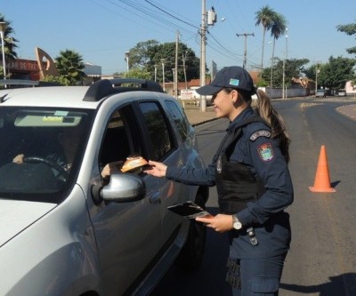 Blitz Educativa é realizada pela PM de Três Lagoas