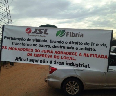 Moradores liberam entrada de Jupiá após manifestação 