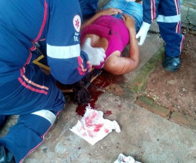 Bêbado bate moto em muro,  deixa garupa ferida e foge sem prestar socorro e é detido pela ROTAI