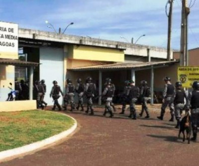 Vistoria de rotina apreende celular, bateria e carregador em presídio 