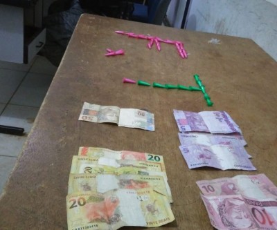 ALI e Força Tática prendem homem vendendo cocaína e apreendem 42 pinos do entorpecente