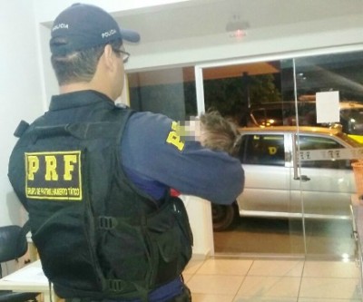 Eletricista usa filha de 7 meses para despistar a polícia e passar com 35 kg de maconha 