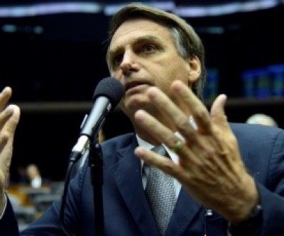 Com quase metade de indecisos, Bolsonaro segue líder no Estado