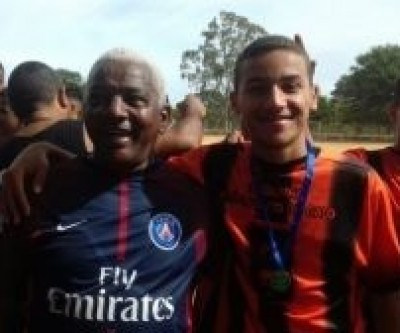 Time do Recanto do Galo, treinado pelo professor Pedrinho, é campeão da Copa Sub-15