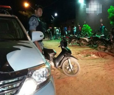 ROTAI apreende moto furtada em frente à casa de show no Jd. Alvorada