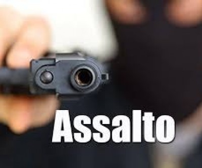 Polícia registra assalto em supermercado na manhã deste domingo