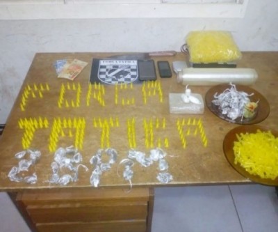 Força Tática apreende 202 pinos de cocaína na Vila Zuque