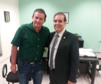 Eduardo Rocha solicita, se reúne com delegado geral e Três Lagoas receberá quatro novos delegados