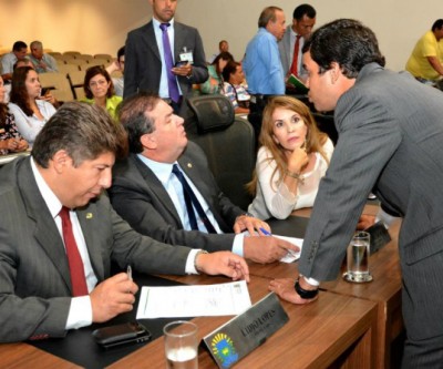 PMDB monta blocão com oito deputados estaduais