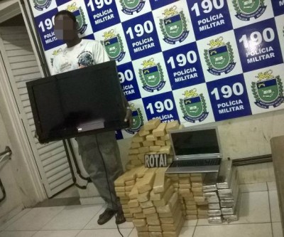 Polícia Militar prende em flagrante suspeito de tráfico de drogas e apreende mais de 130 kg de maconha