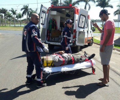Na contramão, jovem provoca acidente no bairro Interlagos