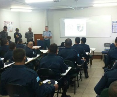 Policiais Militares recebem treinamento de Controle de Distúrbios Civis