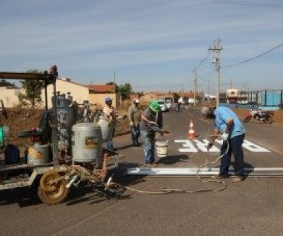 Bairro Set Sul recebe 100% de sinalização horizontal