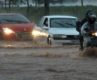 Inmet alerta para temporais com risco de queda de árvore e alagamentos