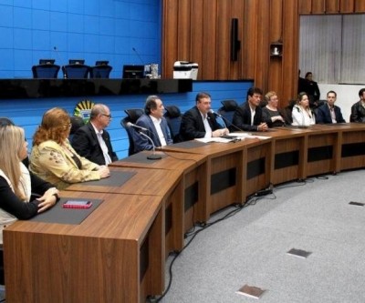Lei proíbe novos cursos técnicos de saúde à distância em MS