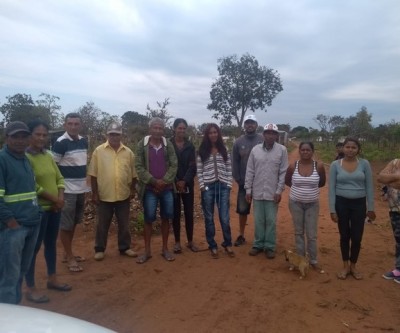Famílias de área invadida na BR-262 pedem socorro para a Administração Pública