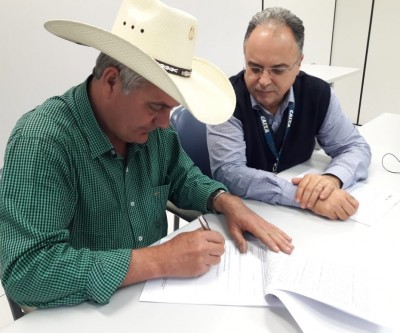 Guerreiro assina contrato de mais de R$ 10 milhões para novas obras