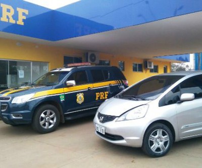PRF de Água Clara-MS recupera carro roubado na BR-262 