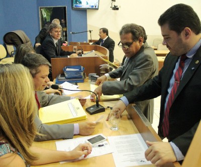 Vereadores vão acompanhar negociação de ajuste salarial dos servidores municipais
