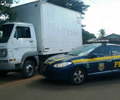 Caminhão é apreendido pela PRF após suposto “golpe do seguro”