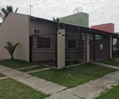Alugo casa no bairro Santos Dumont II em Três Lagoas 