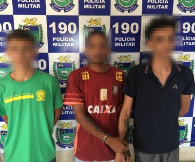 Trio é detido fazendo uso de maconha próximo à escola estadual