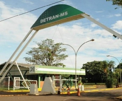 A partir de outubro, motoristas poderão parcelar dívidas no Detran/MS