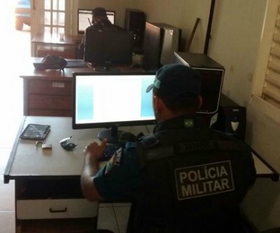 Polícia registra roubo de camionete na manhã desta quinta-feira 