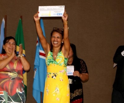 Primeiro lugar do VIII Prêmio Professor Destaque é conquistado por professora da escola Odeir Antônio Silva
