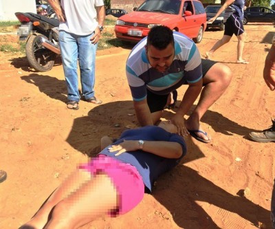 Mesmo de folga, socorrista do SAMU atende vítima de acidente de trânsito