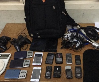 Mochila com vídeo game, diversos celulares e acessórios é encontrada no Jupiá