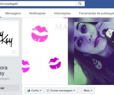 Apaixonada por produtos de beleza, jovem cria página na internet para divulgar produtos 