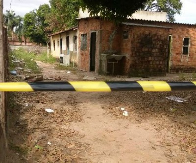 Após incêndio, residência no bairro Lapa fica com estrutura abalada 