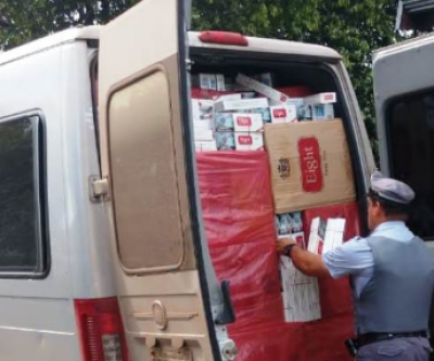 Motorista de Ducato carregada com 75,5 mil maços de cigarro é preso em Andradina