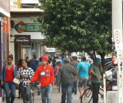 Temperatura nesta quinta-feira varia entre 16 ºC e 27 ºC