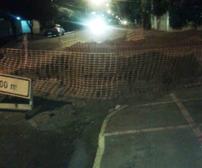 Internauta denuncia sinalização precária em obra na Rua Marcílio Dias 