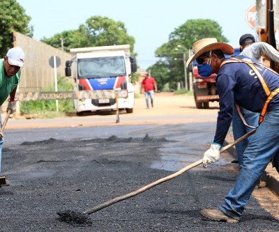 Rua do Bairro Guanabara recebe reperfilamento pela Prefeitura