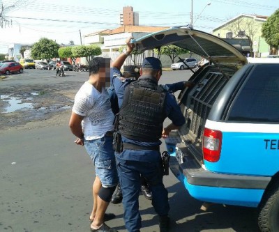 “A dona pediu para eu arrombar a porta” disse acusado de tentar furtar residência no Interlagos