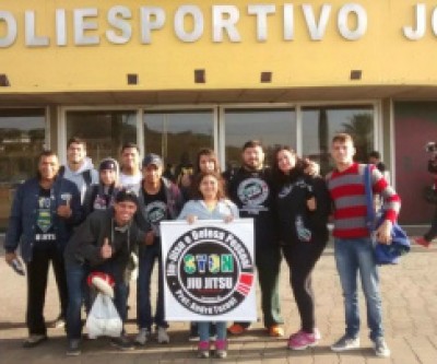 Lutadores de Três Lagoas obtém vitórias durante campeonato em São Paulo