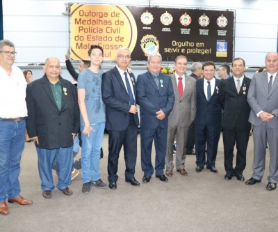 Autoridades e empresário de Três Lagoas são homenageados na capital