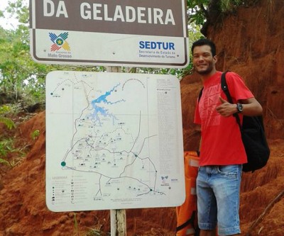 James Luck na Cachoeira da Geladeira 