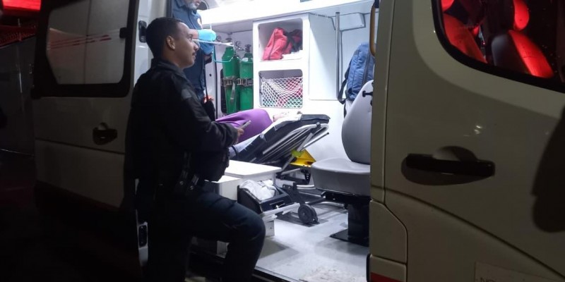 VEJA O VÍDEO: Homem é esfaqueado durante briga em bar e caminha ferido por cerca de 3 quilômetros para pedir ajuda em Três Lagoas
