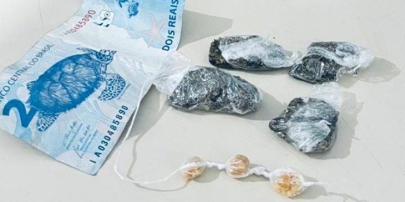 Denúncia anônima leva Força Tática a prender jovem por tráfico de drogas no Novo Oeste em Três Lagoas