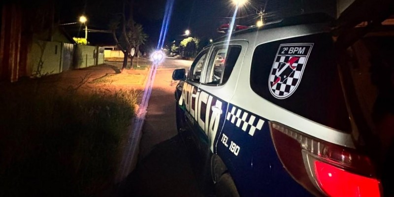 “Achou que ninguém estava vendo”: Suspeito joga pacote com 21 porções de cocaína no chão, mas Força Tática flagrou tudo em Três Lagoas