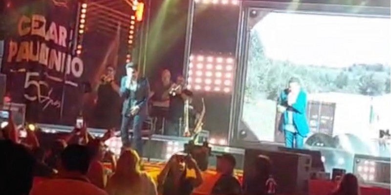 Quem sofre de amor conhece esta música:  Cezar & Paulinho cantam “Boate Azul” e público vai à loucura em Três Lagoas